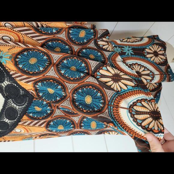 NWT Yahada small brown & blue print v neck ruffle layered short sleeve top - Picture 2 of 5